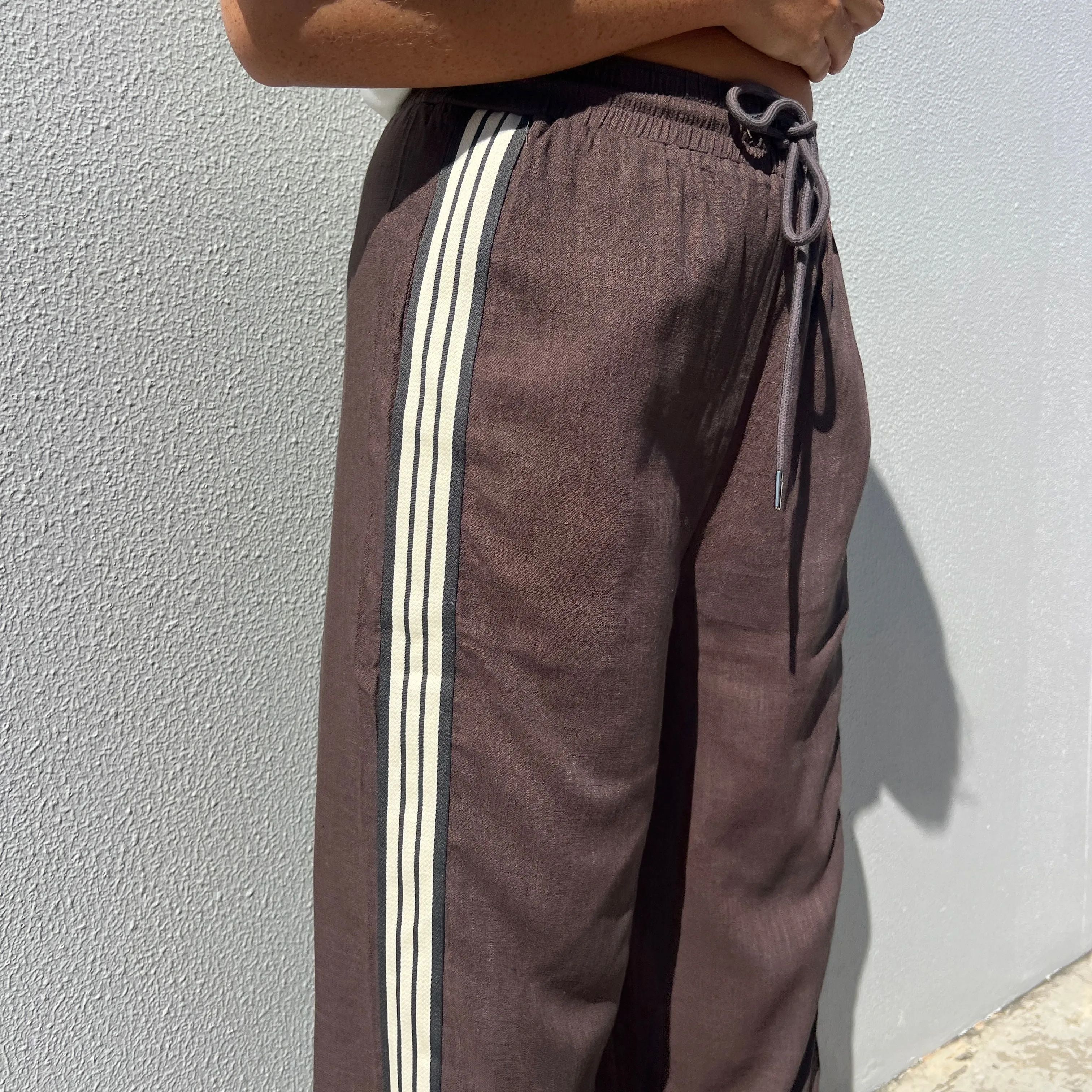 Lola Stripe Pant - Chocolate
